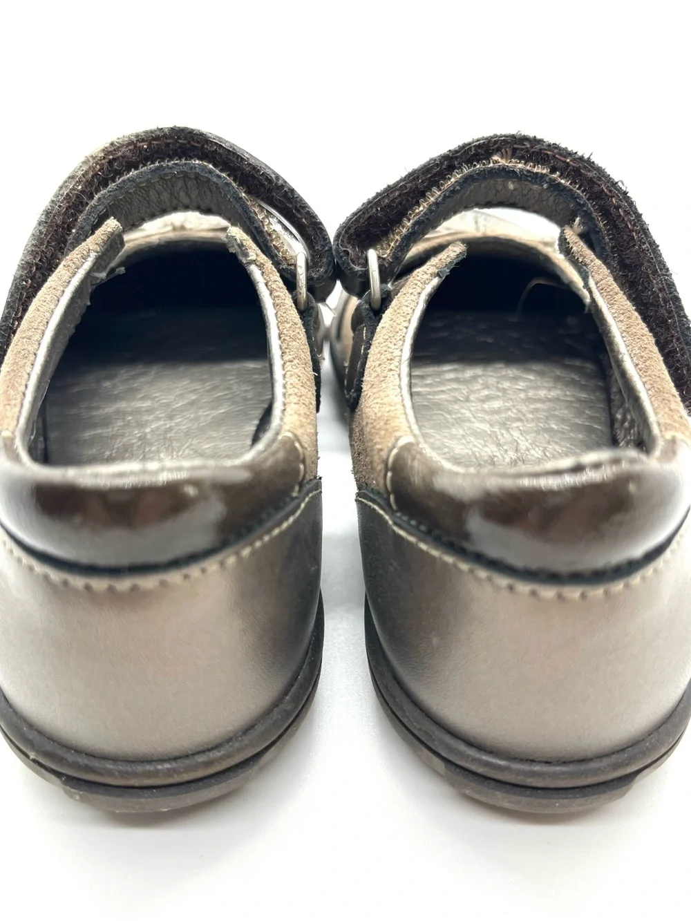 Girls Metallic Brown Leather Mary Jane Shoe with Star Charm & bow NWT